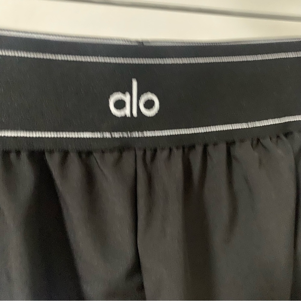 Alo Yoga Match Point Black Tennis Skirt Built In Shorts - Picture 4 of 6